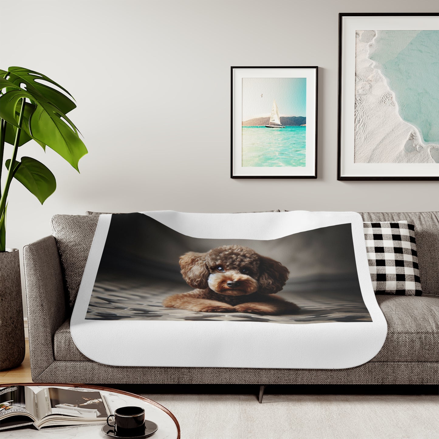 Cozy Sherpa Blanket in Two Warm Colors, Soft Plush Throw for Home, Ideal for Camping, Gifts, and Winter Evenings, Pet Lovers Blankets